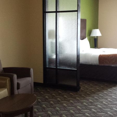 Baymont By Wyndham Jewett Hotel Room photo